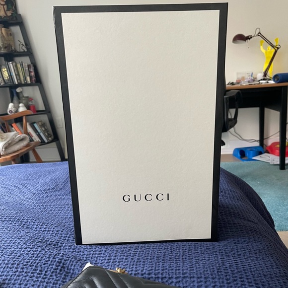 Very gently used. Comes with box and dust bag. - Picture 11 of 13